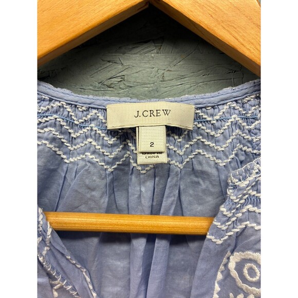 J Crew Women’s Blouse Small White Blue Embroidery Keyhole Front Closure Classic - Picture 4 of 8
